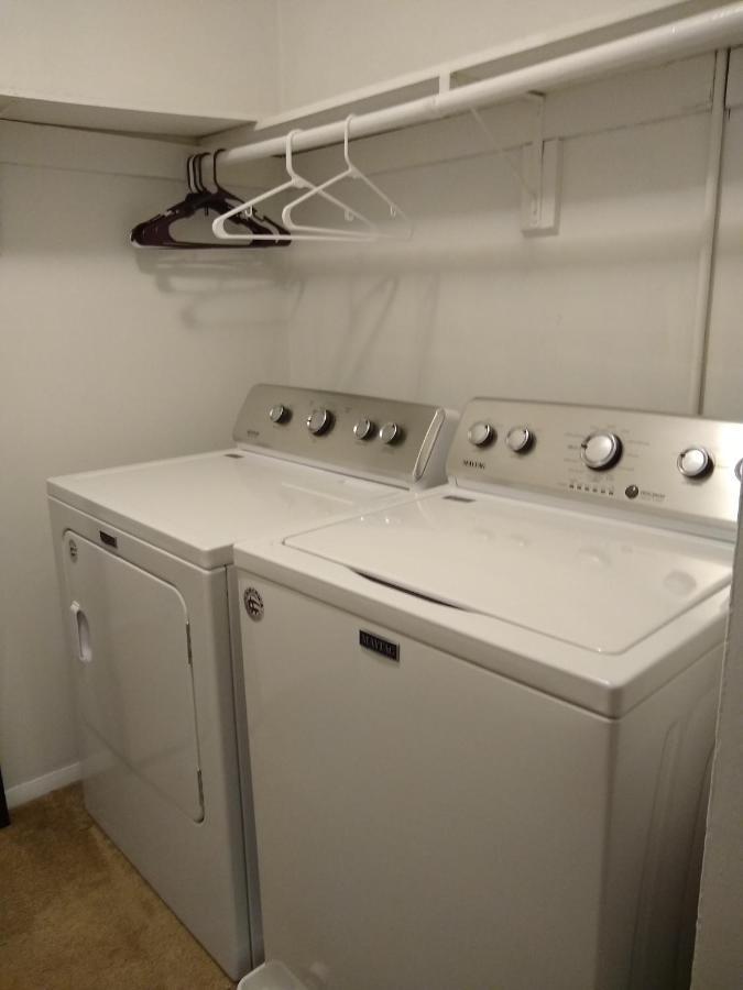 Desirable Condo In Central 罗利 外观 照片