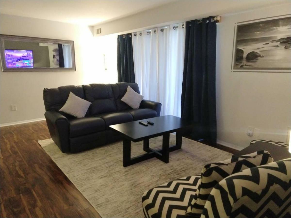 Desirable Condo In Central 罗利 外观 照片